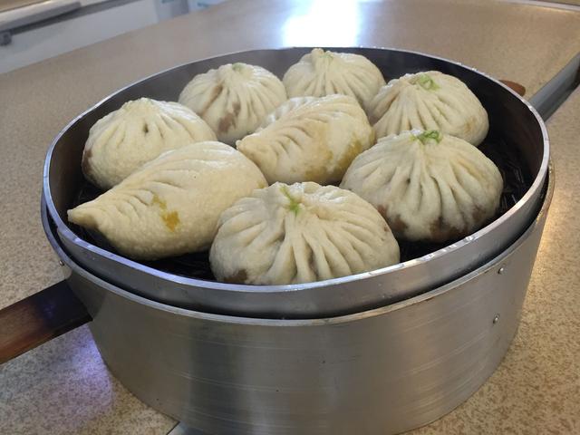 在哈爾濱旅游三天，主要想品嘗美食，有人能推薦一下路線嗎？